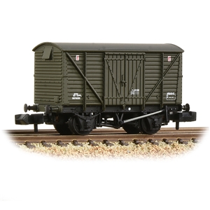 373-704 BR 12t vent van planked sides Departmental olive (image for) 373-704 BR 12t vent van planked sides Departmental olive